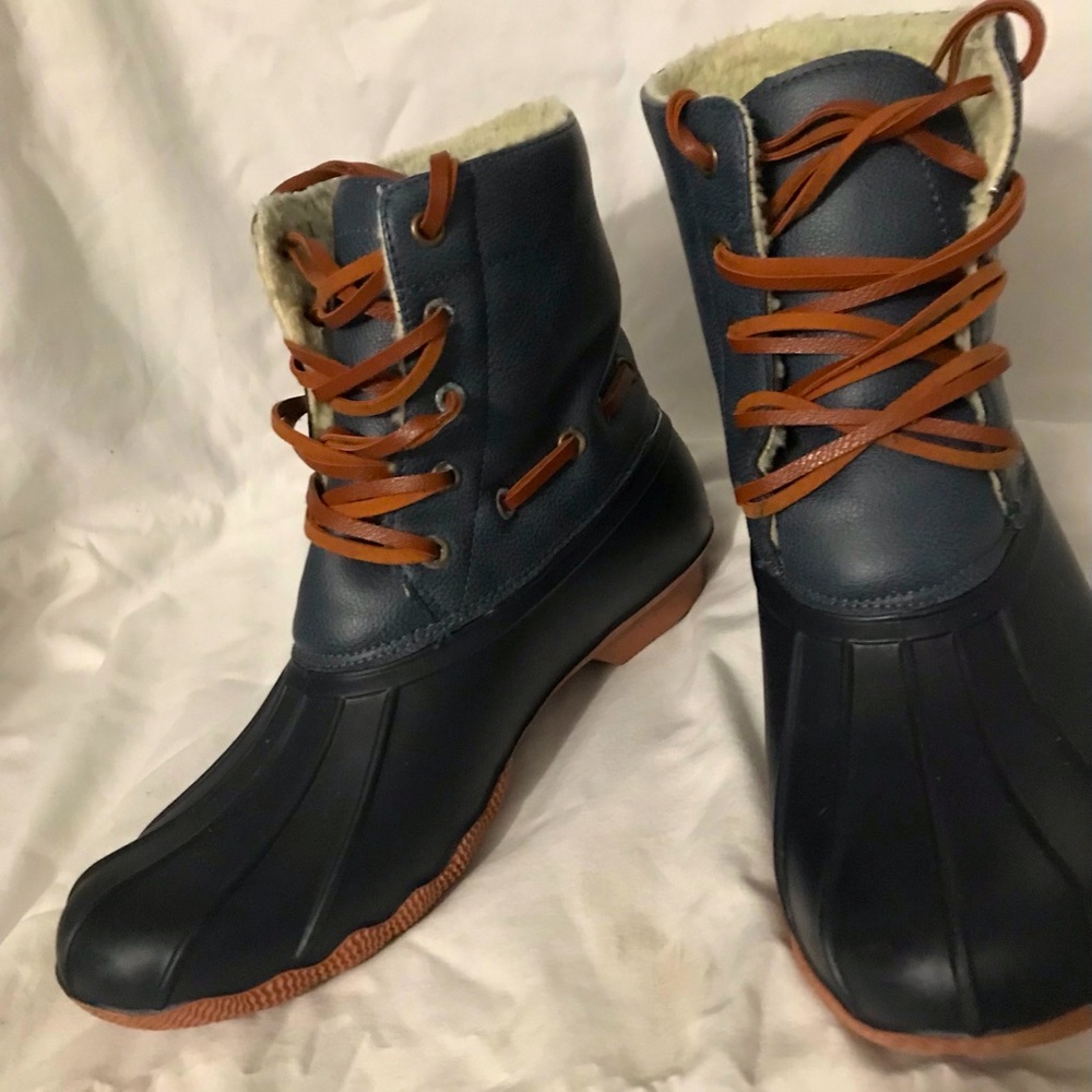 Duck Boots by Crown & Ivy size 8